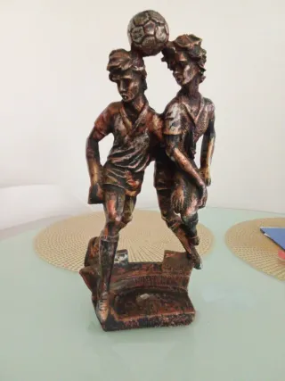Statua trofeo calciatori vintage 36x18 cm