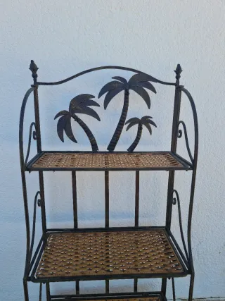 Scaffale in Ferro e Vimini con Motivo Tropicale