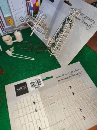 Set giardino per casa delle bambole