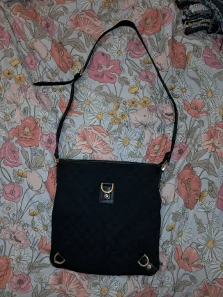 Bolso Gucci Negro y Dorado Original