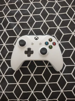 Mando Xbox One S Blanco