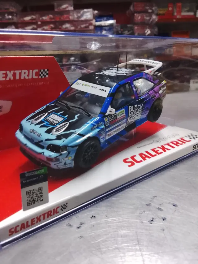 Scalextric Ford Escort Cosworth Rally