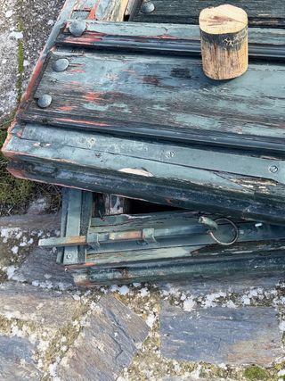 Puerta rústica madera verde 2 hojas