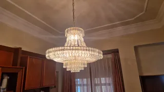 Lámpara de lágrimas de cristal dorada