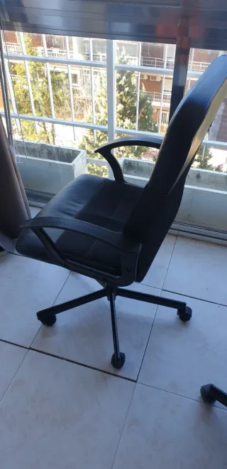 Silla oficina negra (IKEA RENBERGET)