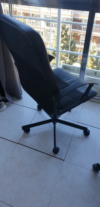Silla oficina negra (IKEA RENBERGET)