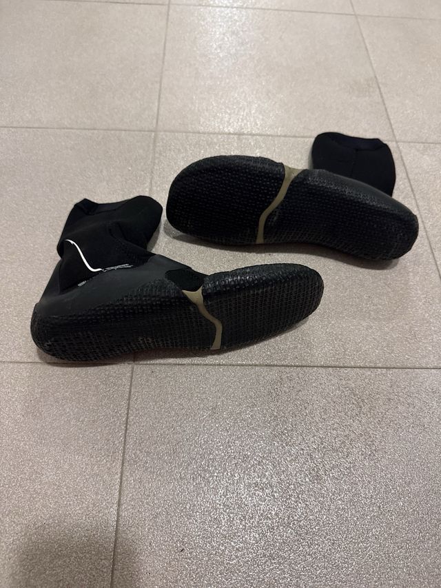 Escarpines Surf/Kitesurf Talla 41/42