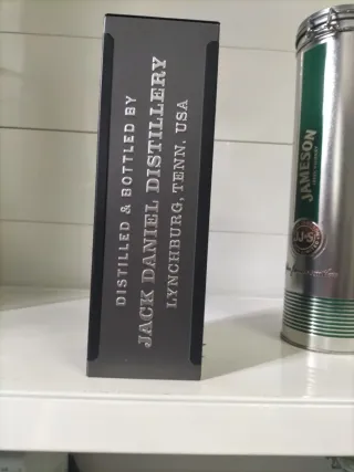 Scatole metalliche Jack Daniel's e Jameson