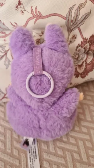Labubu the Monster original púrpura
