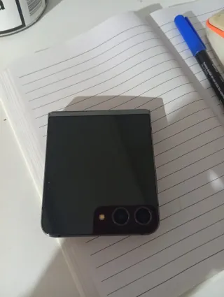 Samsung Galaxy Z Flip 5 256 gb