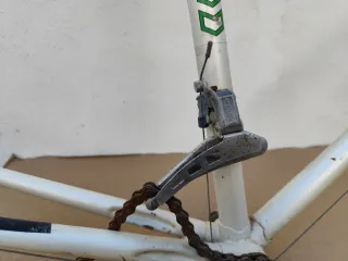 Cuadro Torrot carretera