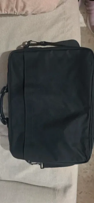 Mochila portátil negra para portatil