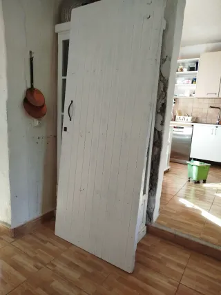 Puerta corredera antigua madera