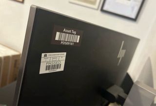 Pantalla HP + Teclado y Ratón inalámbricos