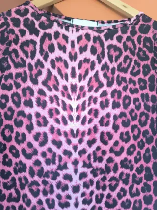 Vestido estampado leopardo rosa