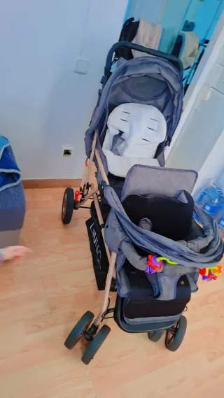 Cochecito doble para dos niños