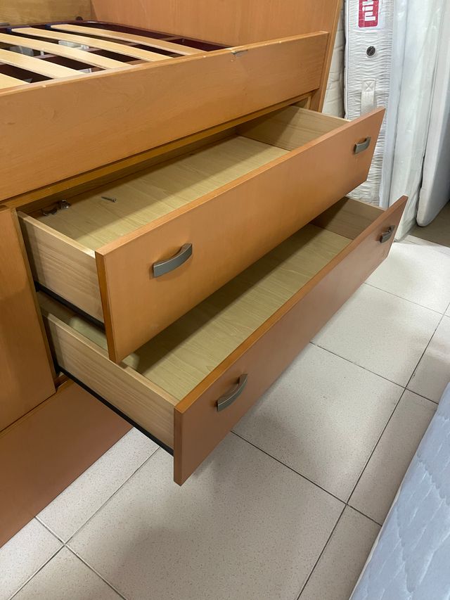 CAMA DOBLE CON ALMACENAMIENTO