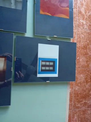 Set di 4 quadri decorativi.