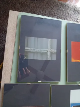 Set di 4 quadri decorativi.