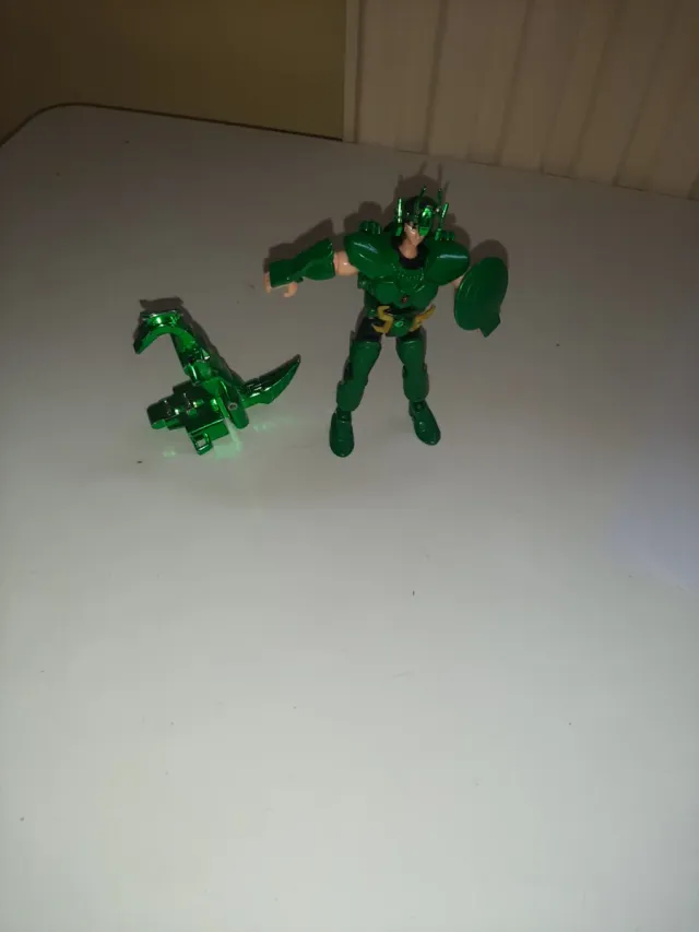 Caballeros del Zodiaco - Figura Dragón Verde
