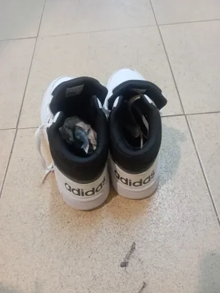 Zapatillas Adidas Hoops 3.0 Blancas SIN ESTRENAR