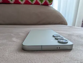 Samsung Galaxy S25 256GB Como Nuevo caja, funda