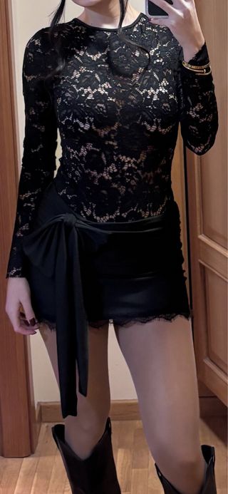Falda pantalon negra encaje con lazo