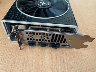 Tarjeta Gráfica AMD Radeon RX 6800 XFX