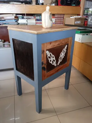 Mueble auxiliar madera