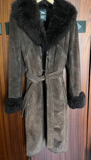 Abrigo largo MNG serraje mujer marrón