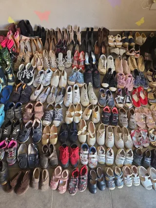 Lote Zapatos Niñ@s y Mujer 2€