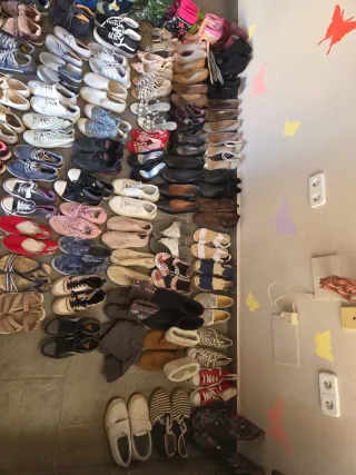 Lote Zapatos Niñ@s y Mujer 2€