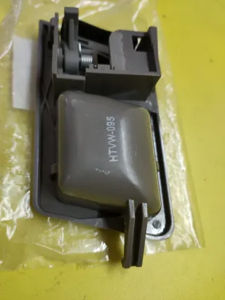 MANETA INTERIOR DERECHA VOLKSWAGEN T4 TRANSPORTER