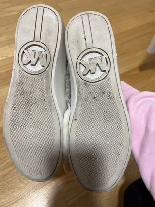 Zapatillas Michael Kors Blancas y Doradas