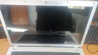 Portátil Samsung Notebook R730