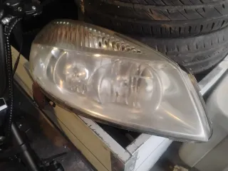 Faro Izquierdo/Derecho Scenic