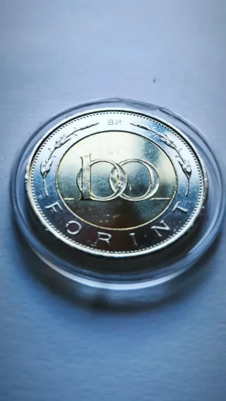 Lote 3 Monedas Bimetálicas Hungría/Uzbekistán