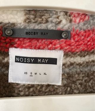 Cazadora borreguito Noisy May cuadros