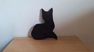 Volpe in legno traforato a mano. 14x16x0,7 cm.