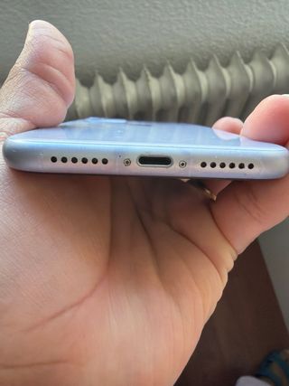 iPhone 11 64GB Morado Bien cuidado.