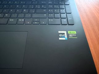 LG Gram 17Z90R RTX 3050 32GB RAM 1TB SSD