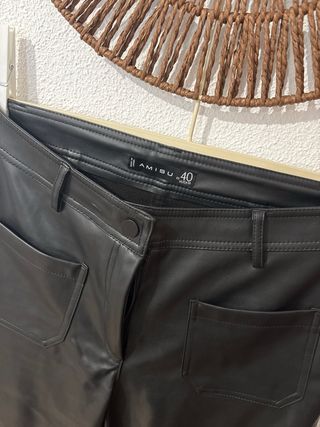 Pantalón de cuero negro talla L