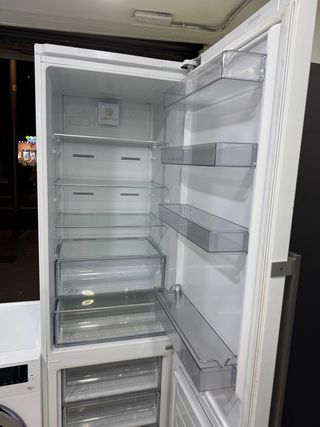 Pack Frigorífico y Lavadora Grundig Beko