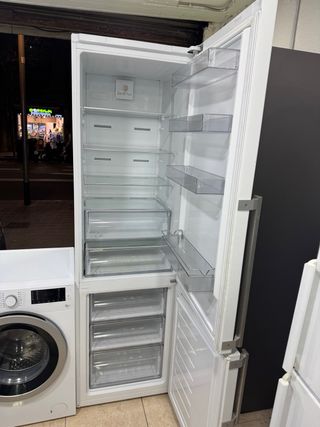 Pack Frigorífico y Lavadora Grundig Beko