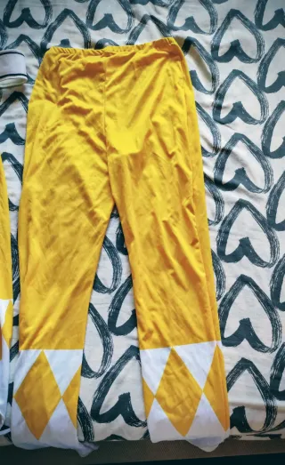 Disfraz Power Ranger Amarillo.