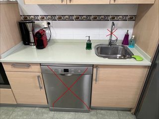 Muebles de cocina, encimera y fregadero