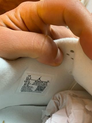 Jordan 4 Metallic Oro Bianco