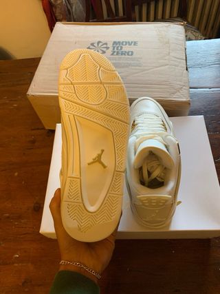 Jordan 4 Metallic Oro Bianco