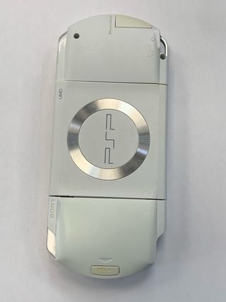 Sony PSP Blanca + Cargador