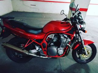 Suzuki Bandit GSF 600 N Roja